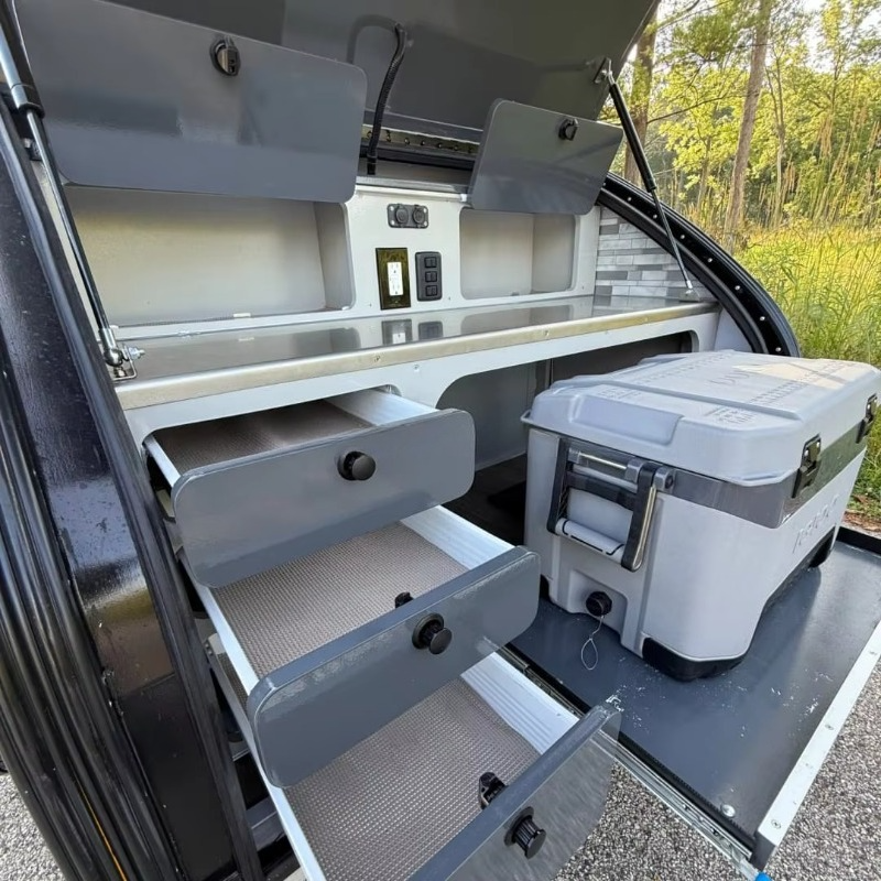 Fully Equipped Campervan Taile - Adventure Outdoor Equipment recensione e prezzo